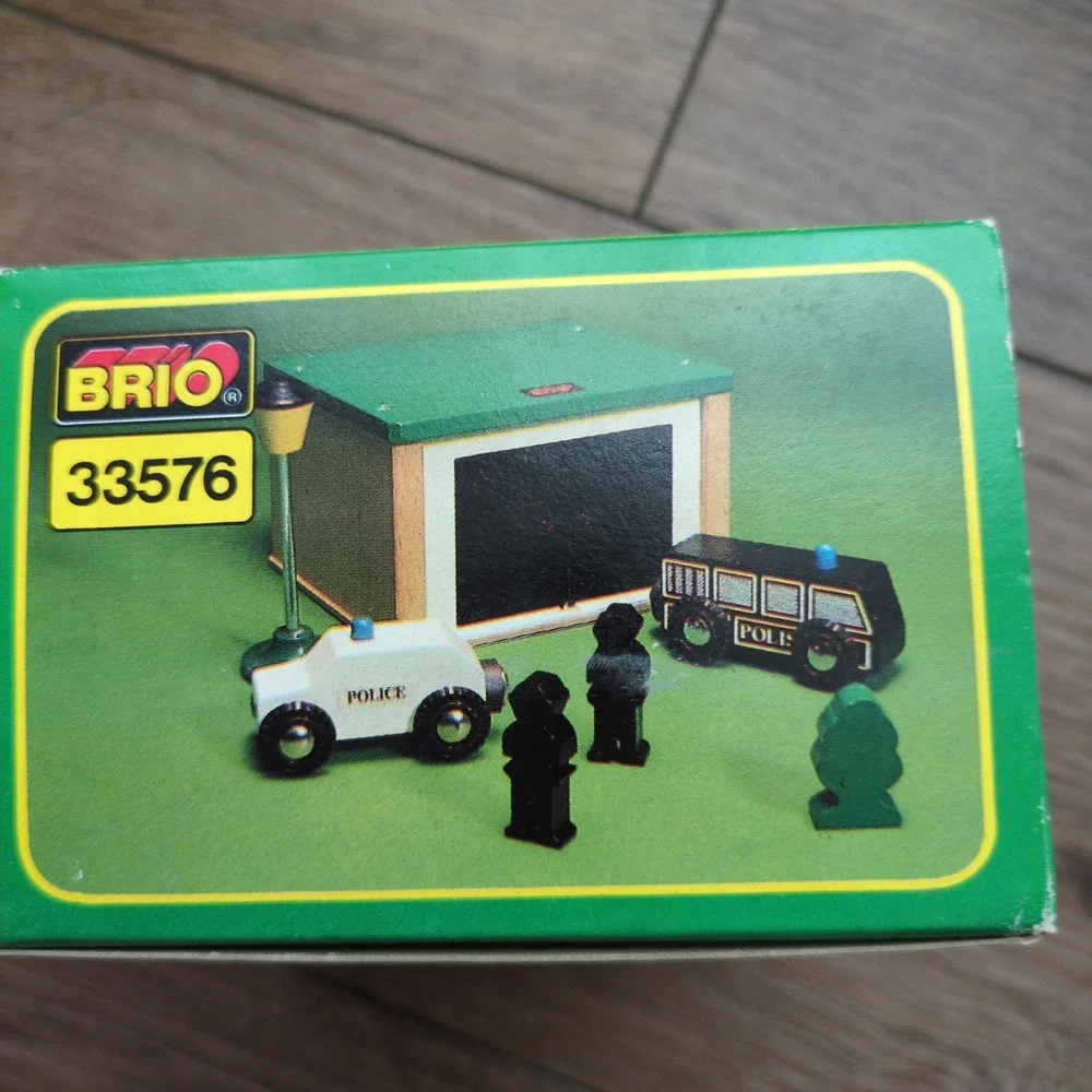 Vtg NIB BRIO Police Station Set 33576 Wood Train Railway Accessory Box New